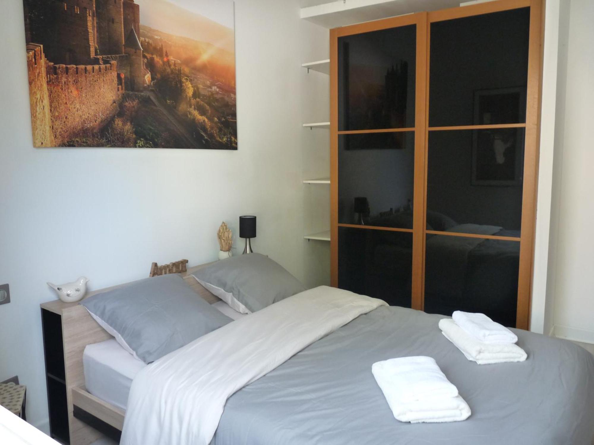 Maison L'ollivia - Terrasse - Parking Gratuit Casa de Férias Carcassonne