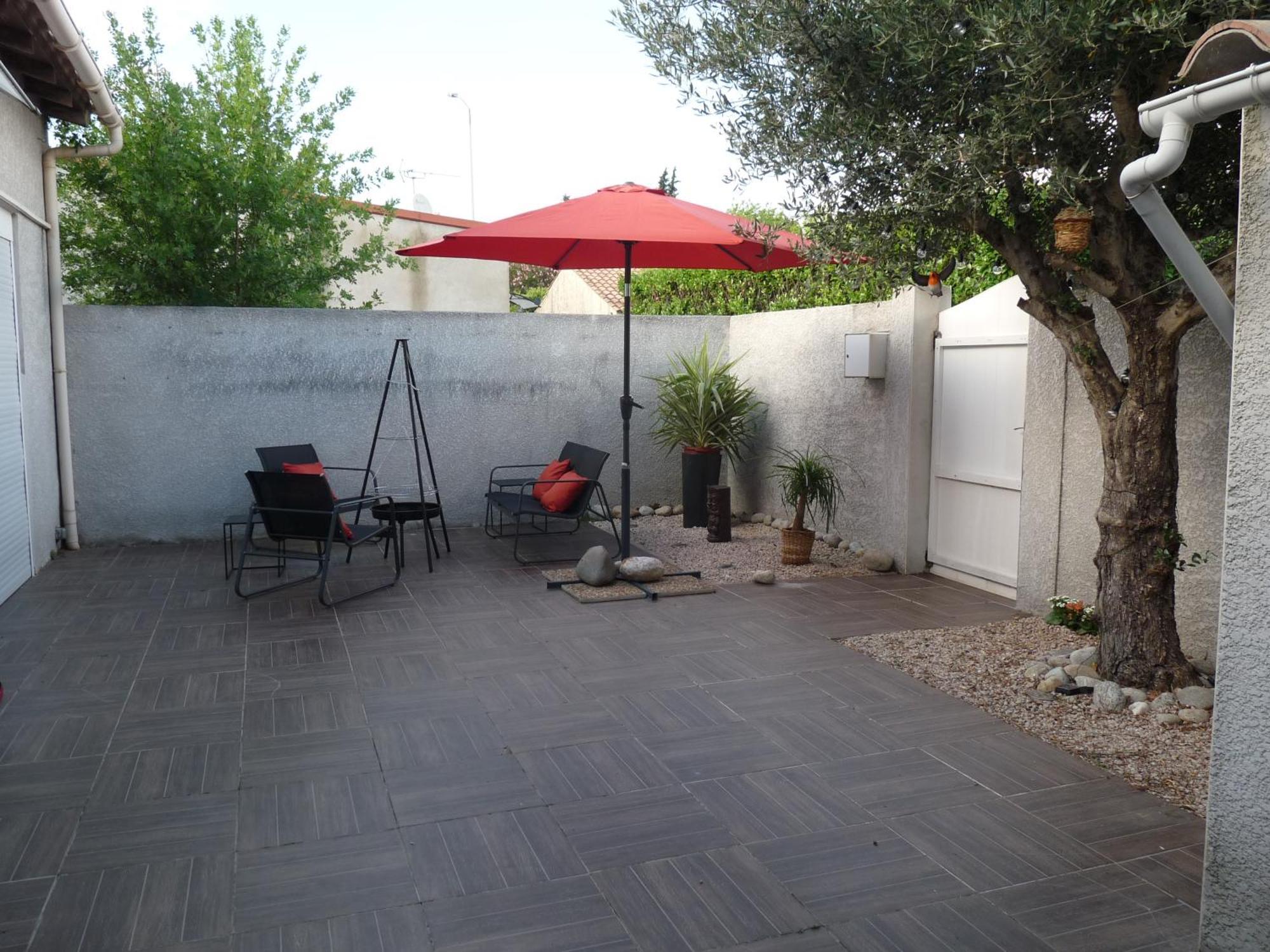 Maison L'ollivia - Terrasse - Parking Gratuit Casa de Férias Carcassonne